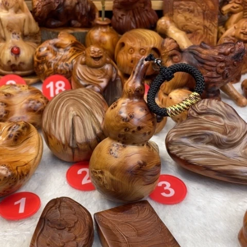 【闪购商品】柏木飞**云黑金瘤纹理葫芦