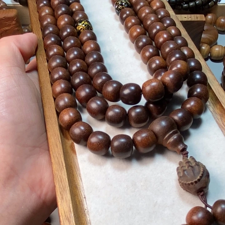 丞****檀香木老山檀香檀香王1.1*1.2*108，焦糖奶甜香