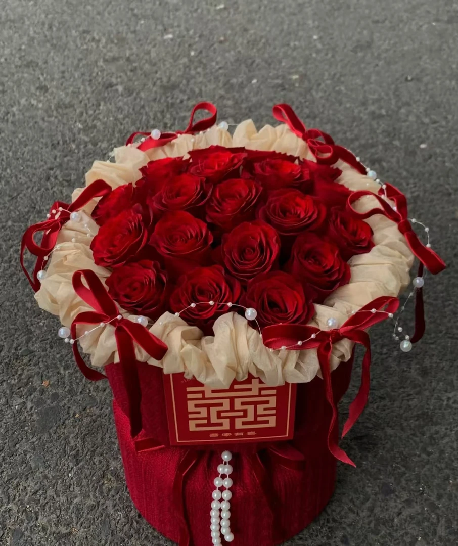 高原红玫瑰订婚花束