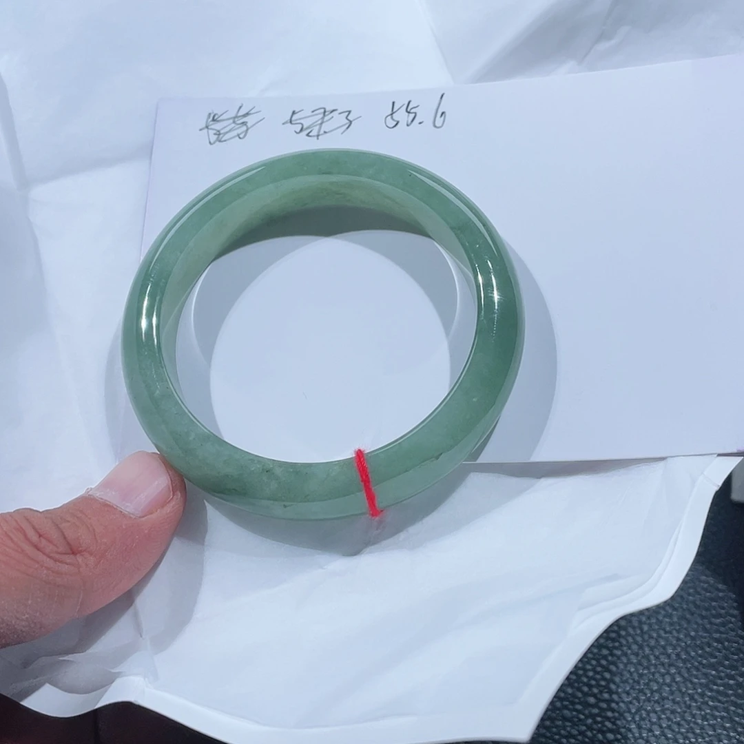 翡翠未镶嵌手镯天然翡翠手镯