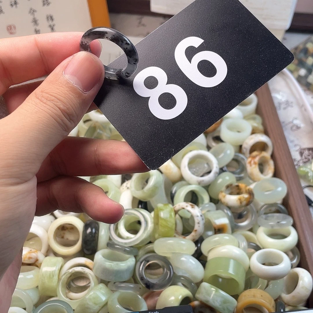 蛇纹石玉合金颈饰