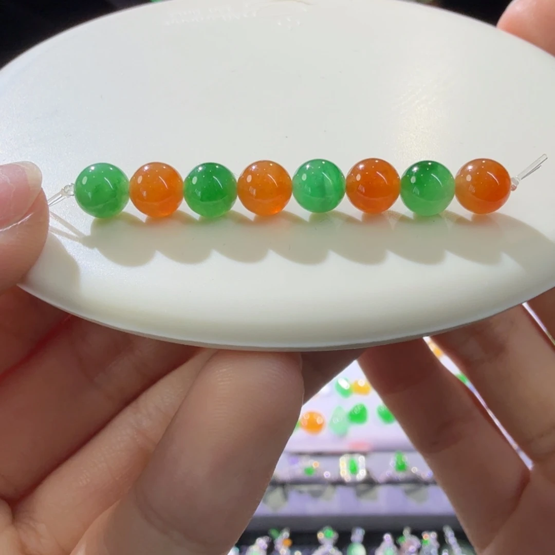 翡翠未镶嵌颈饰卡6