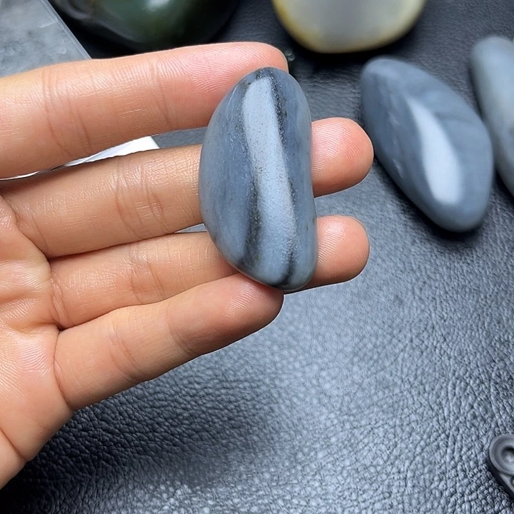 和田玉未镶嵌摆件