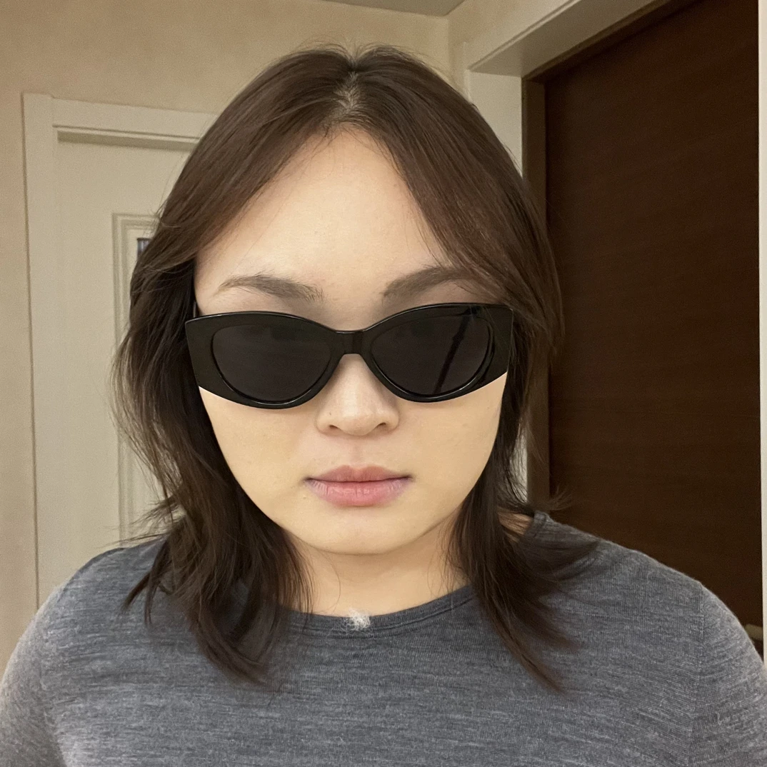 方圆脸加宽猫眼墨镜显脸小复古潮流UV400防紫外线