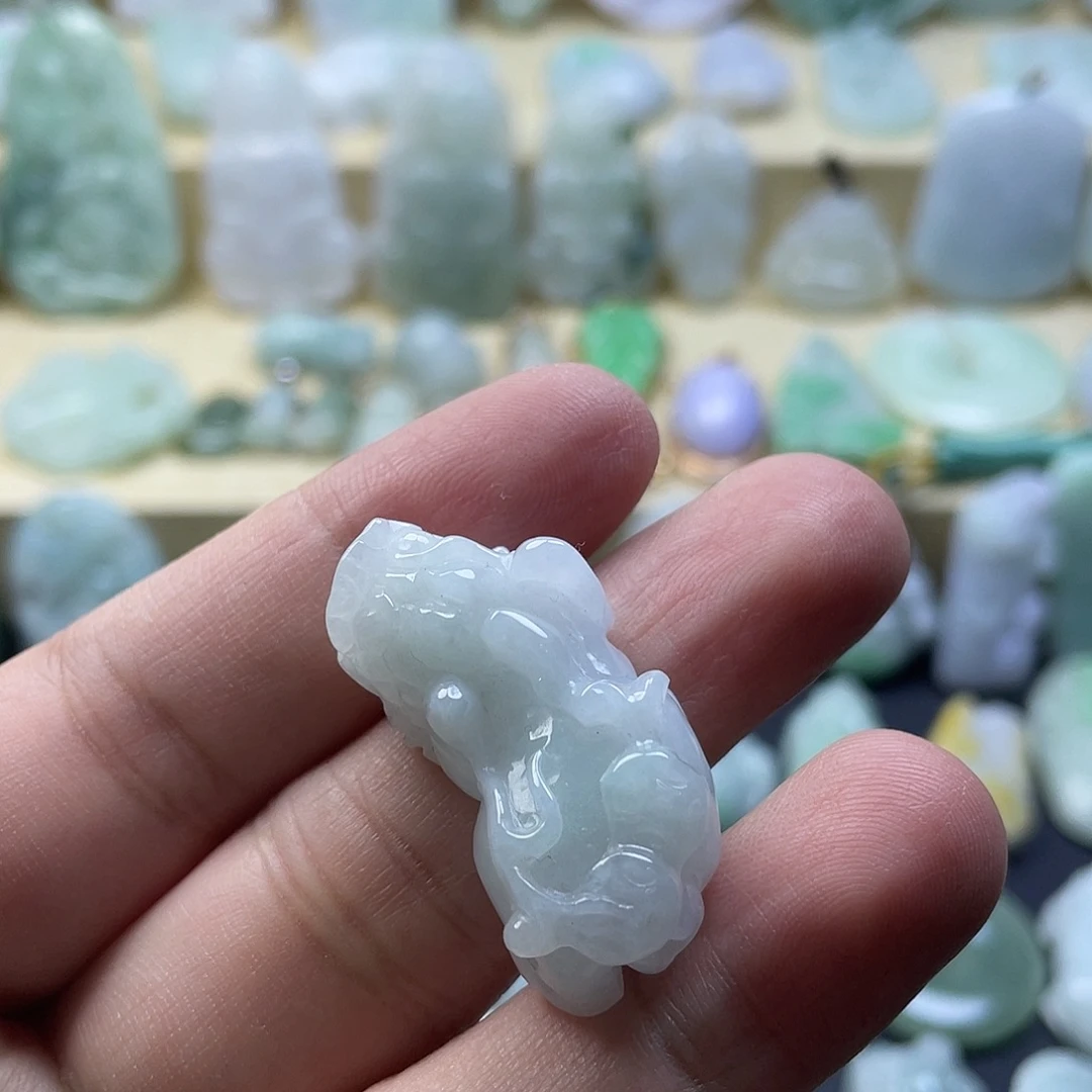 翡翠未镶嵌颈饰纯天然翡翠