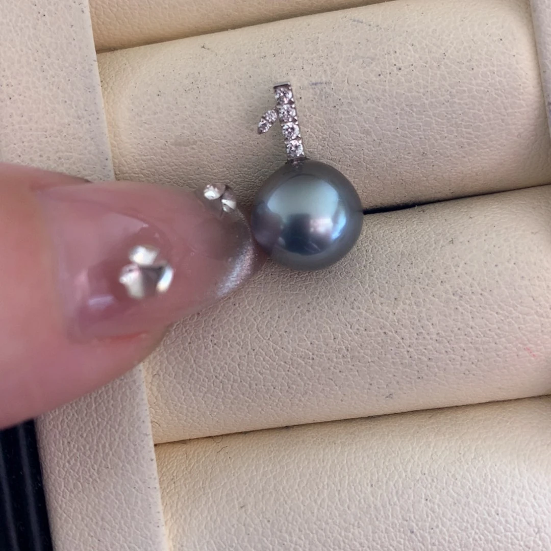 海水珍珠颈饰18K金镶嵌