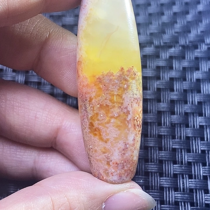 鹰***王玛瑙/玉髓未镶嵌颈饰