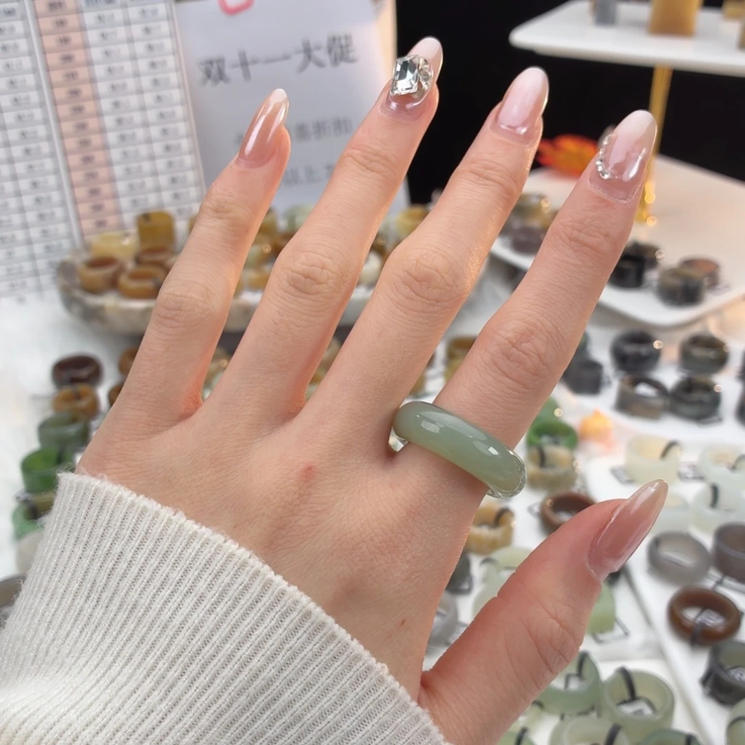 和田玉（糖玉）未镶嵌戒指z67奶蓝泥鳅背17.3