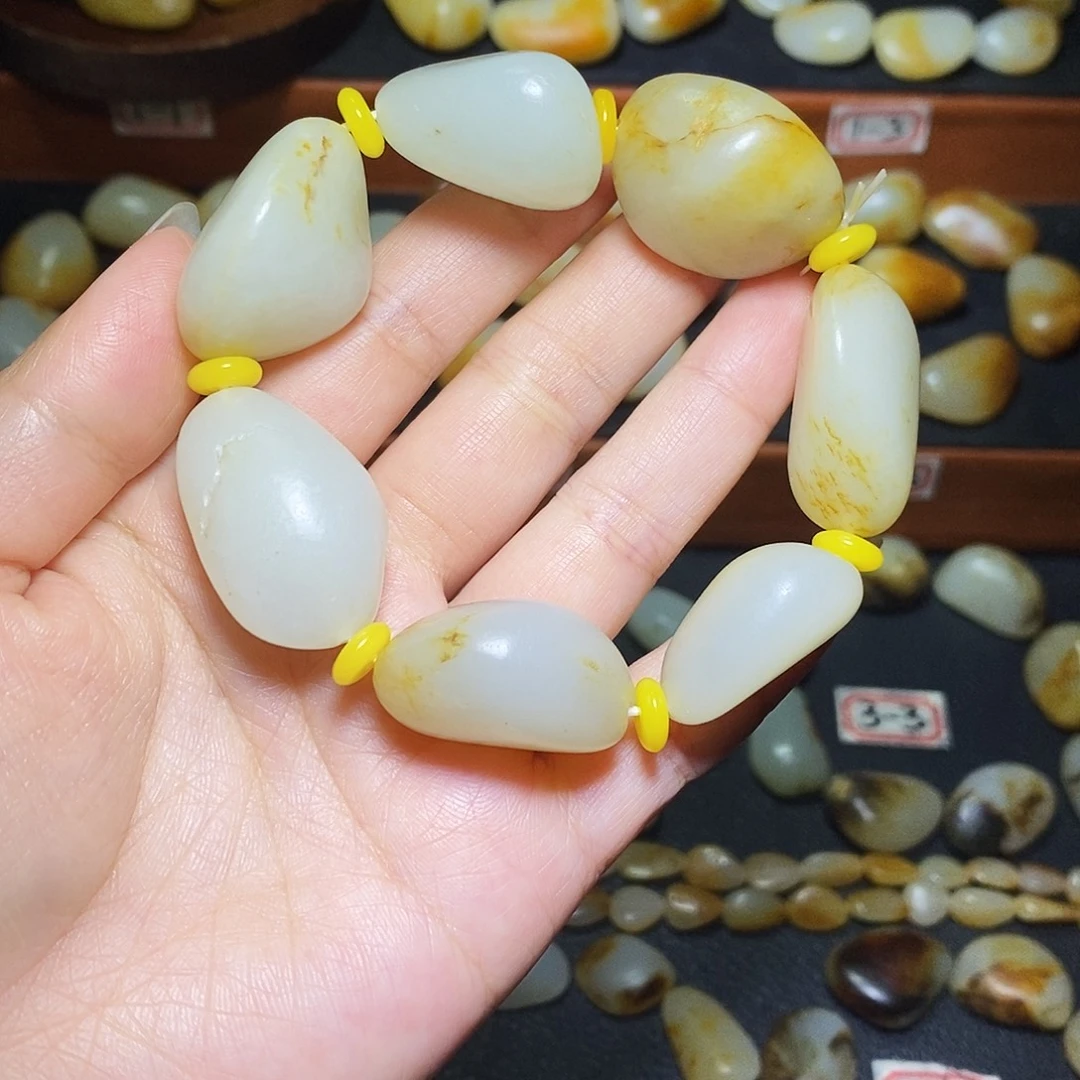 和田玉未镶嵌手链