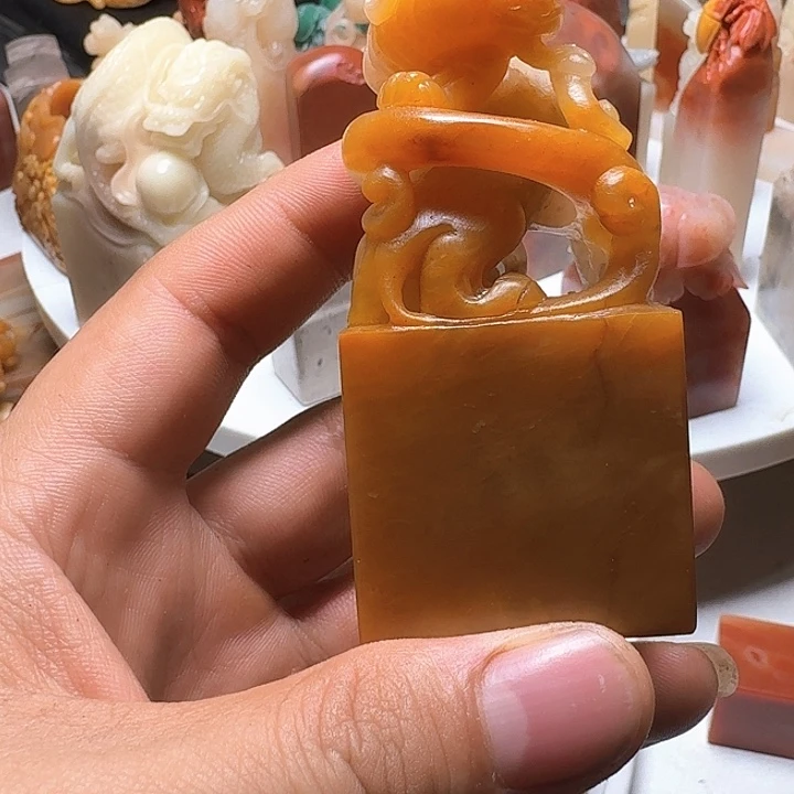 寿山石屿*老挝石素质