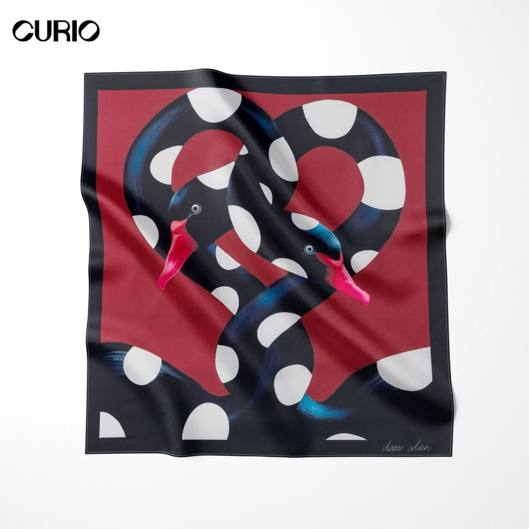 CURIO Dear Alien授权 Gwan波点天鹅印花方巾