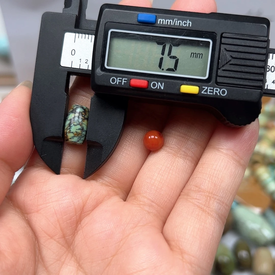 南红玛瑙未镶嵌珠宝奇石