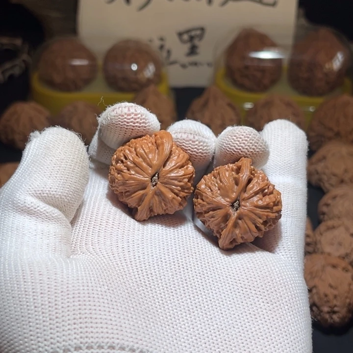 K***S把件文玩核桃文玩核桃