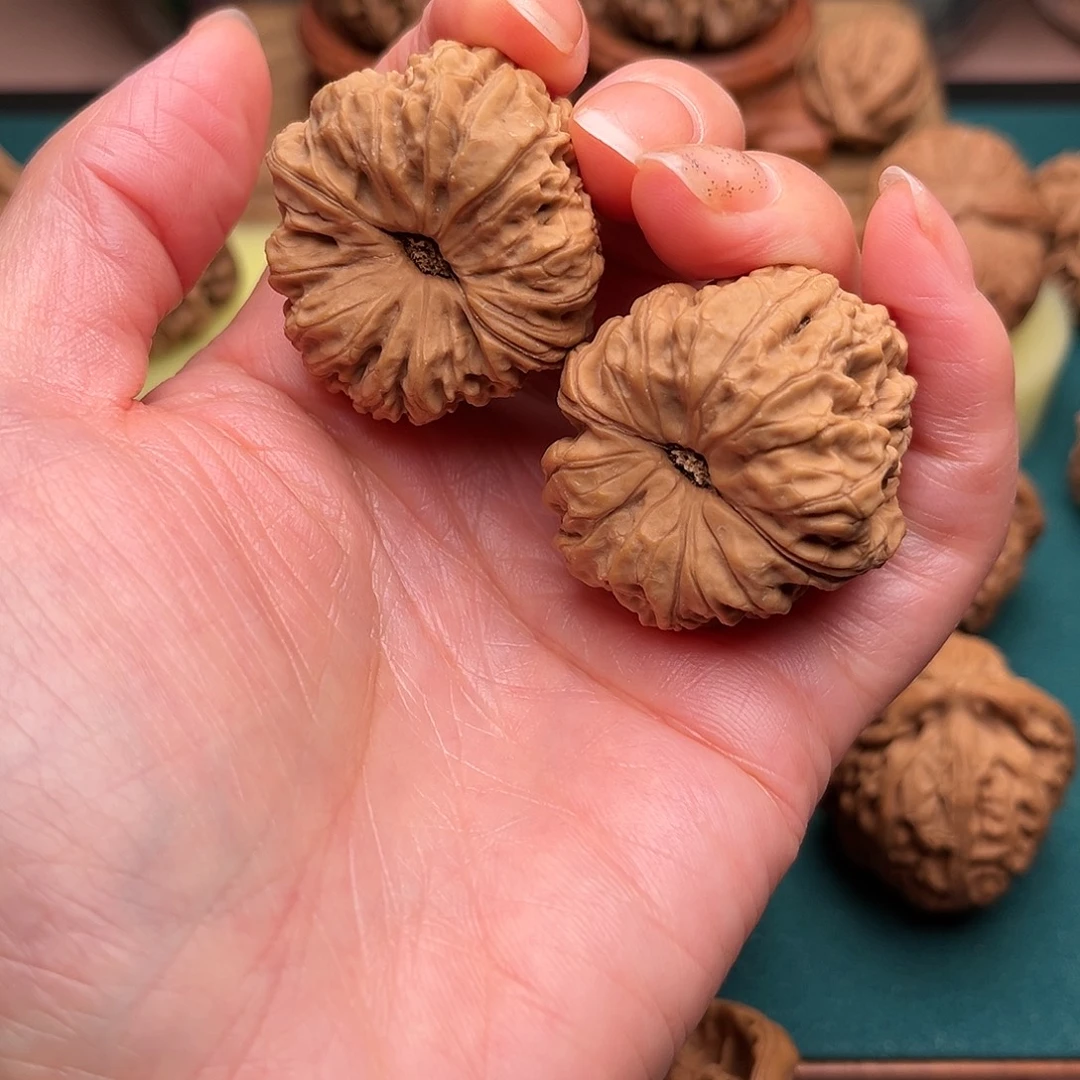 文玩核桃把件南疆