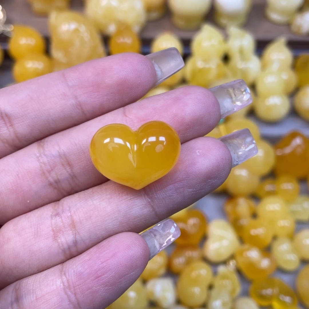 曹****琥珀未镶嵌珠宝奇石