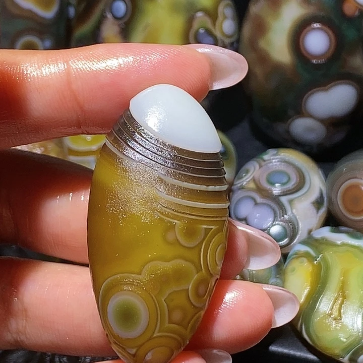 玛瑙/玉髓未镶嵌珠宝奇石21