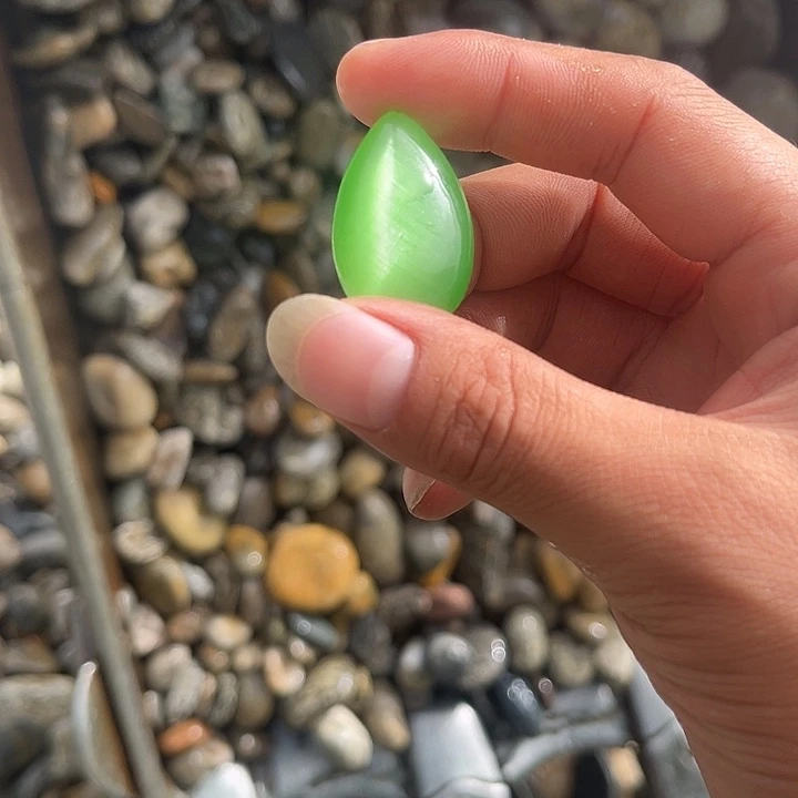 未镶嵌和田玉（糖玉）车挂