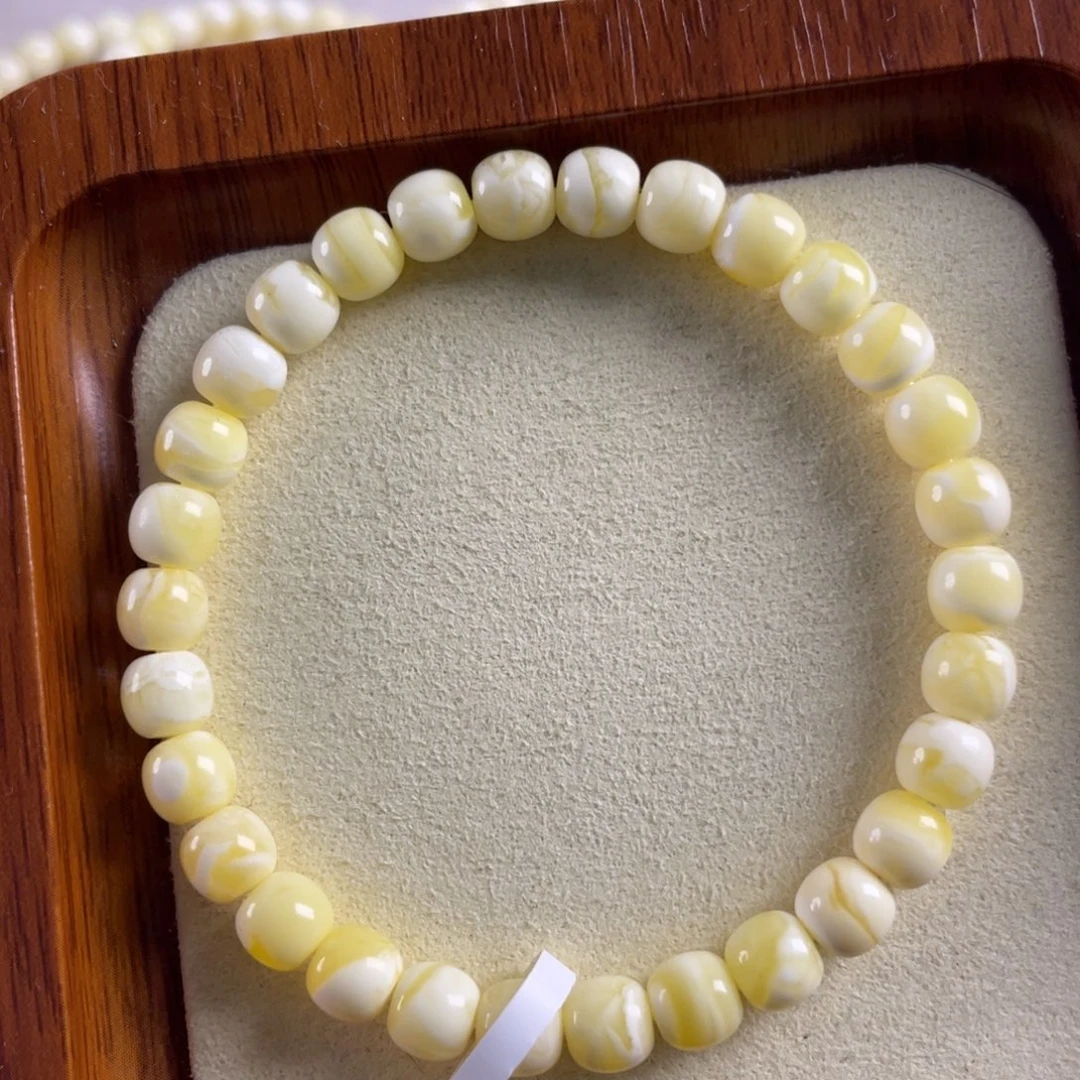琥珀未镶嵌手链6.5mm奶瓷白浓蜡妖花。微瑕福利款。16.5手围