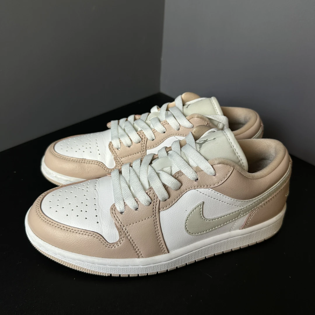 95新 maje 38码AJ1 Low 低帮 休闲鞋 粉白 无盒