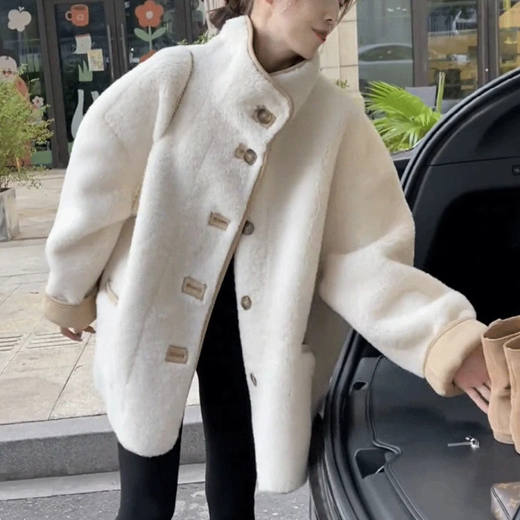 立领短款皮毛一体羊羔毛外套女秋冬季新款慵懒风宽松显瘦加厚上衣