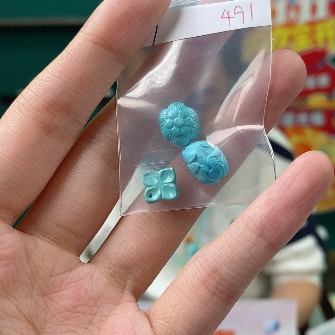 绿松石未镶嵌珠宝奇石