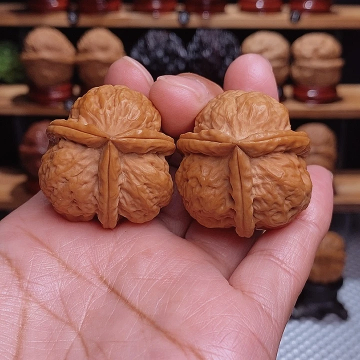 文玩核桃把件?****?白羊三棱10