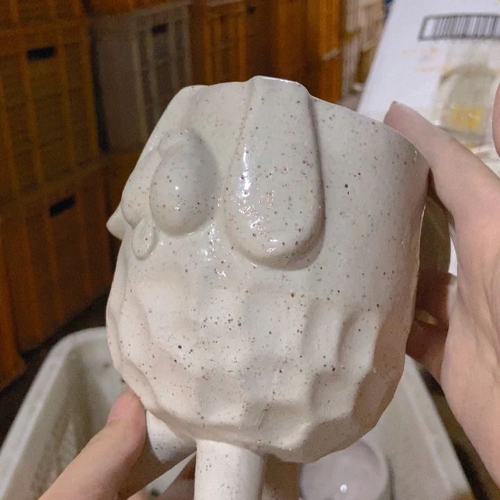 小***。瑕疵陶瓷特卖~非偏远满8米邮