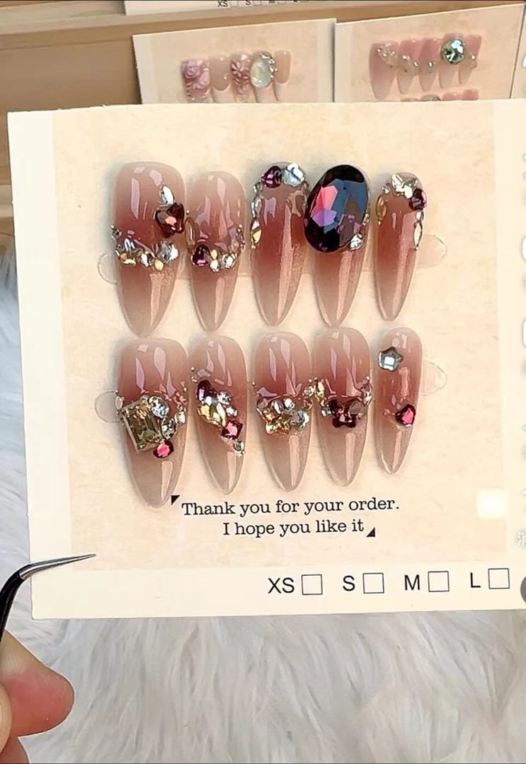 玫瑰恋——东洲钻精致手工穿戴甲