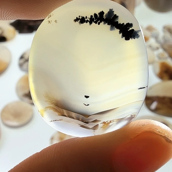 未镶嵌玛瑙/玉髓珠宝半成品
