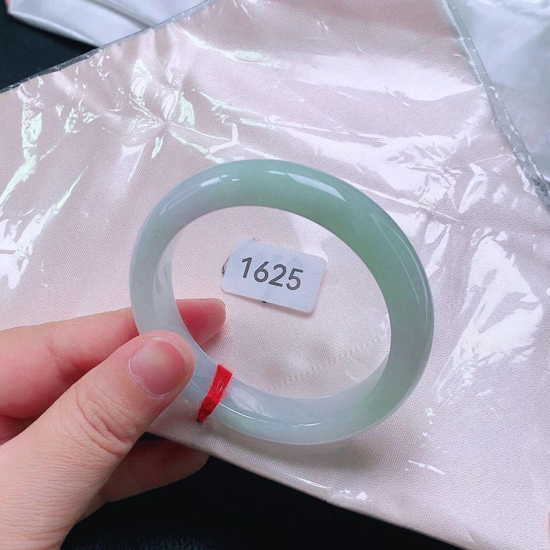 翡翠未镶嵌手镯天然缅甸A货翡翠手镯02