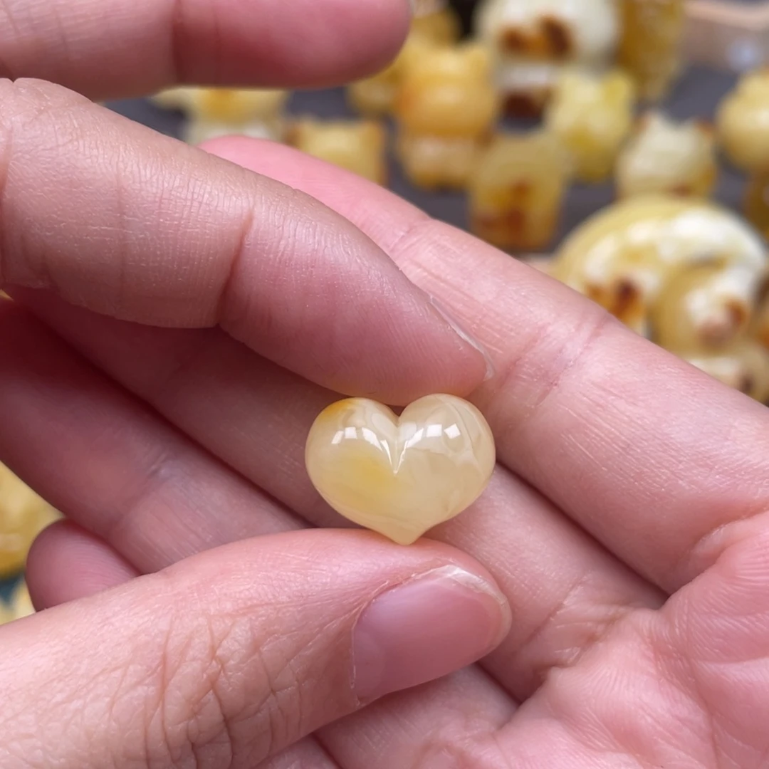 未镶嵌琥珀裸石蜜蜡