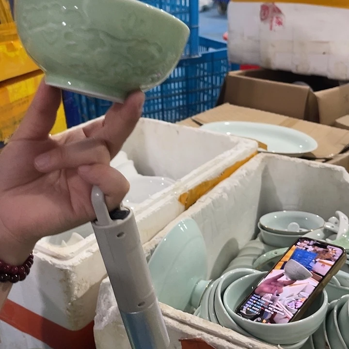 瓷片豆青釉荷塘月色4.75英寸米饭碗六个，微瑕包邮