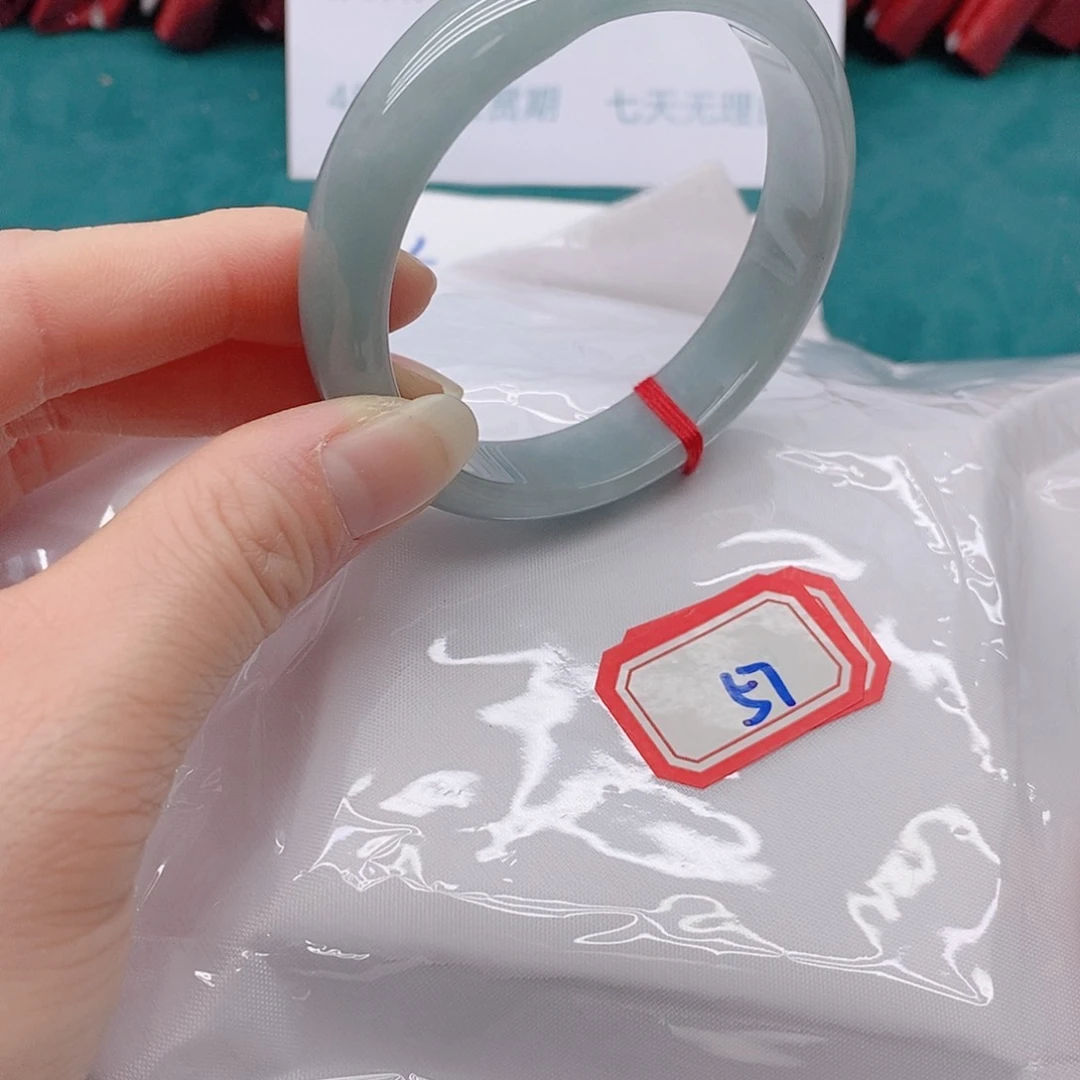 翡翠手镯未镶嵌?****晶5777777777