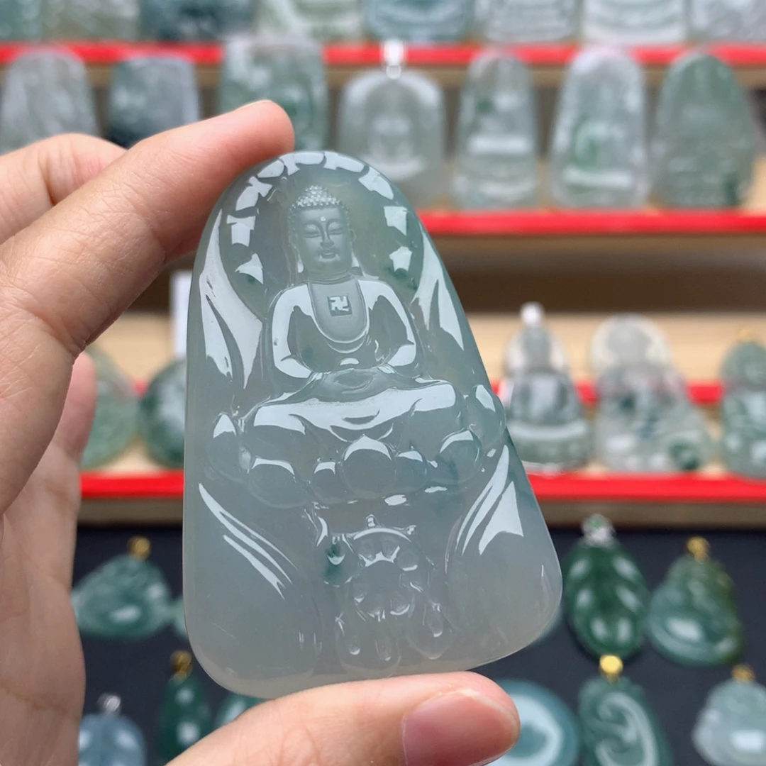 翡翠未镶嵌颈饰大日