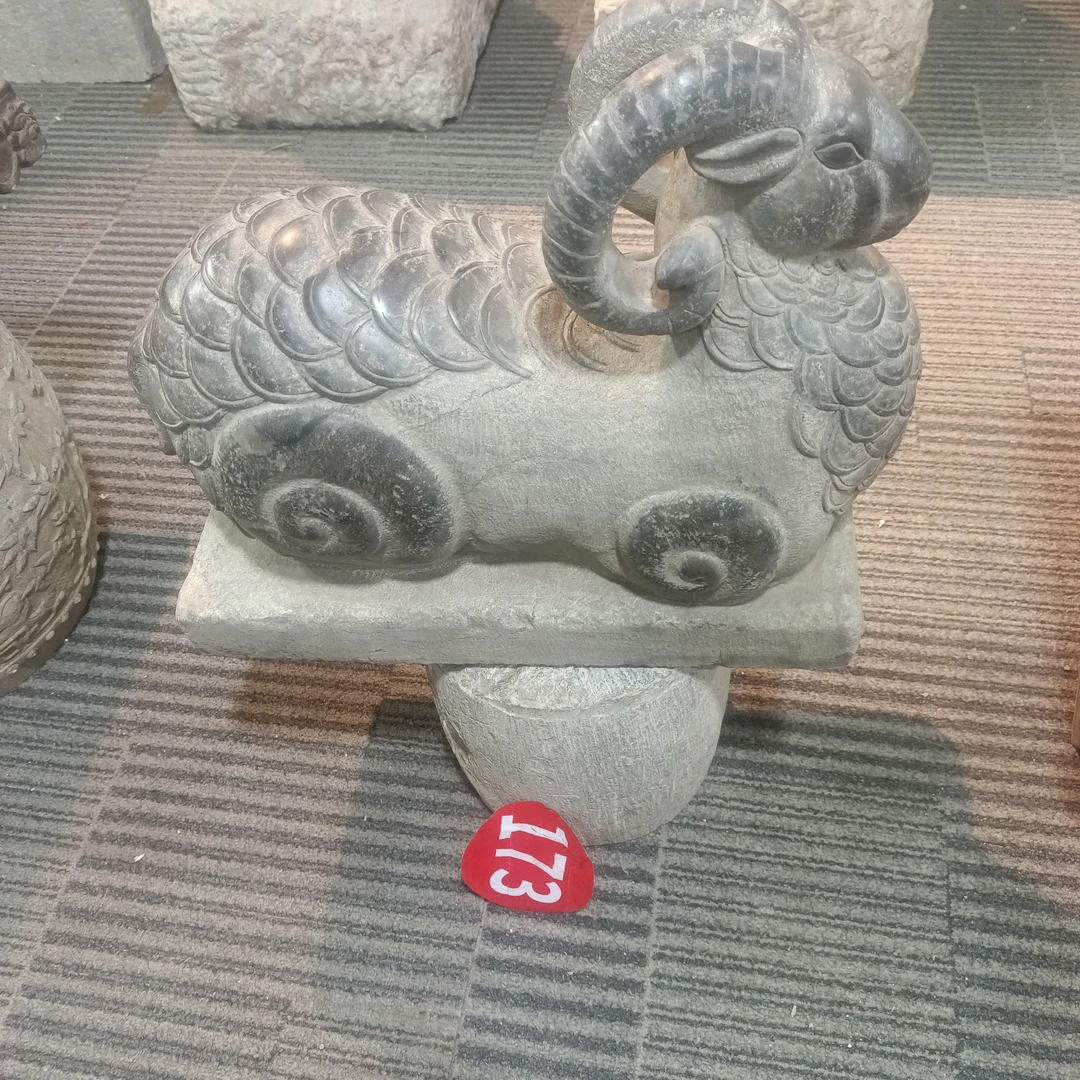 青石材质整石整雕石羊  包邮
