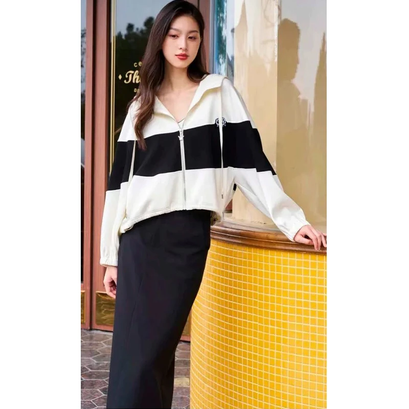 【TA】韩系垂感显瘦百搭半身长裙2025春季新款撤柜女装