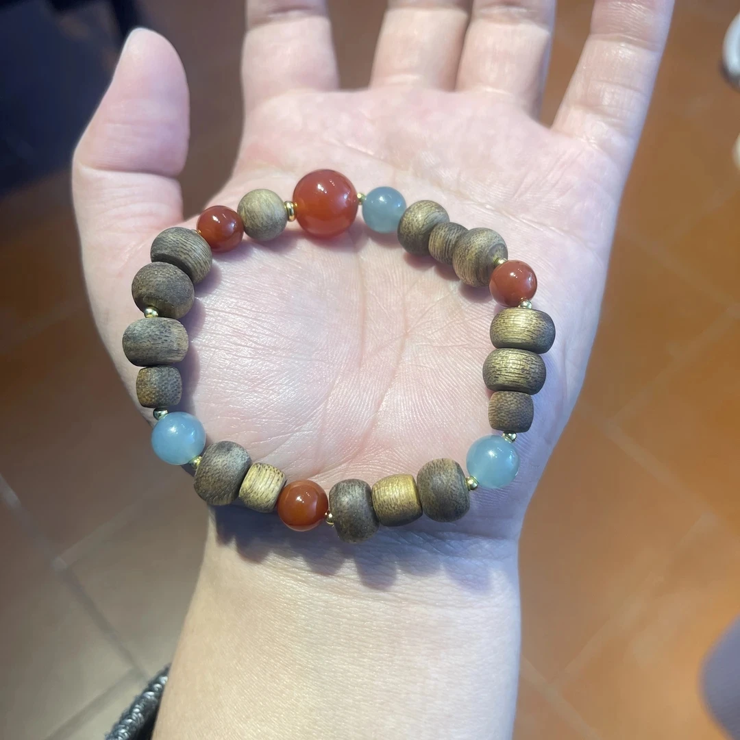 单圈莺歌绿蓝水南红手链