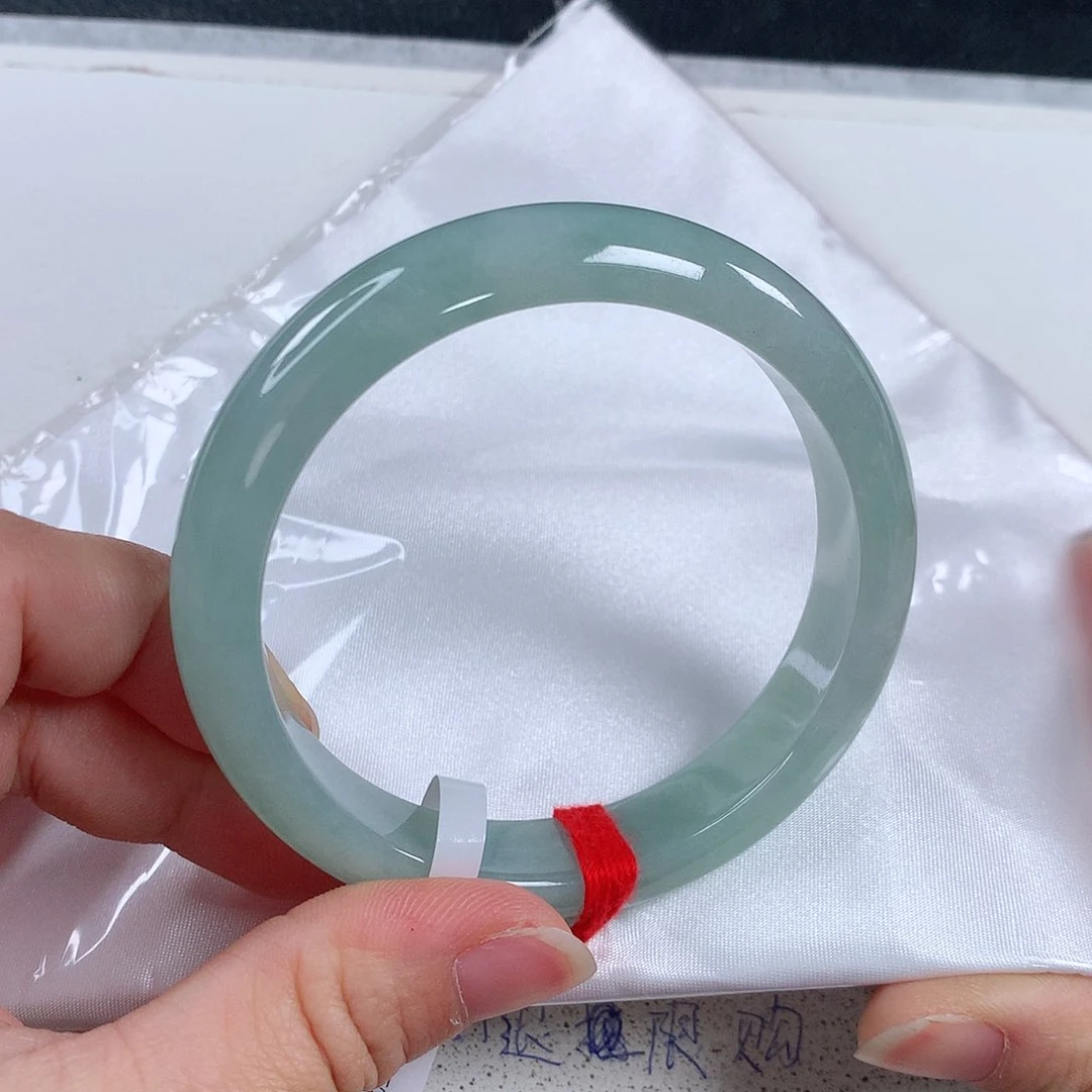 翡翠手镯未镶嵌晓*姐61-62圈口