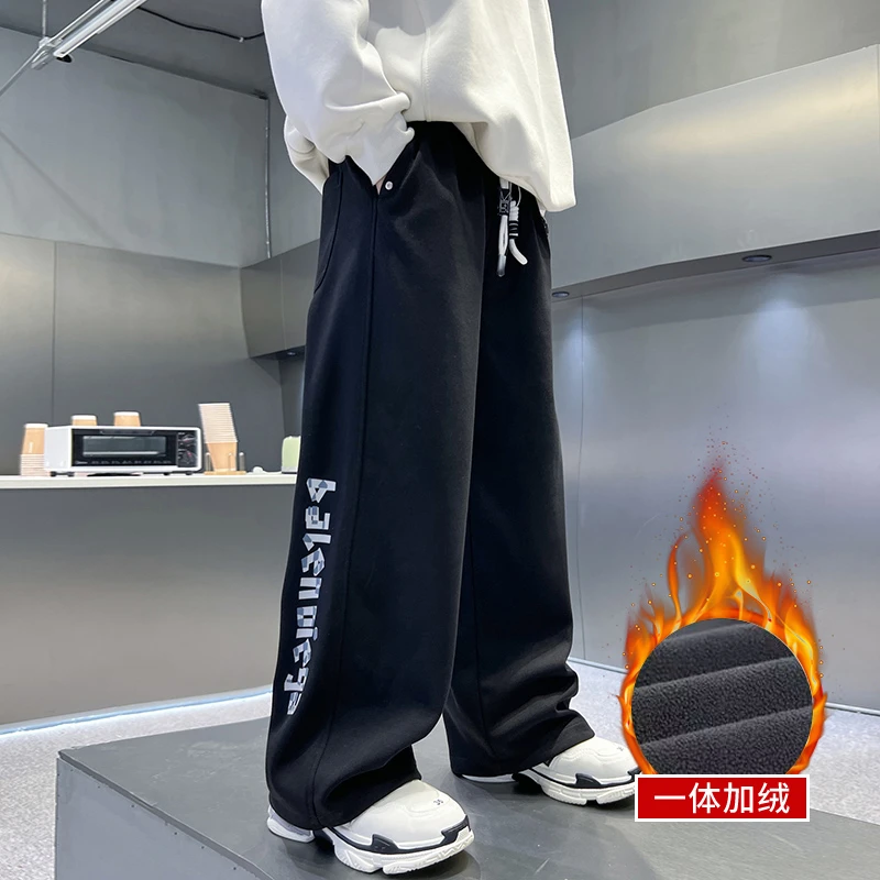 男童黑色字母加绒一体绒卫裤秋冬款2025儿童加厚保暖休闲裤中大童