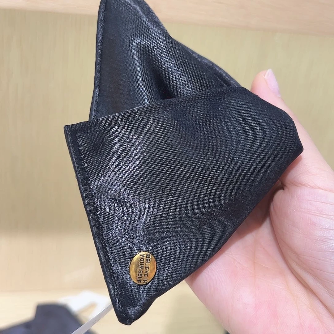 非金属黑色缎面三角抓