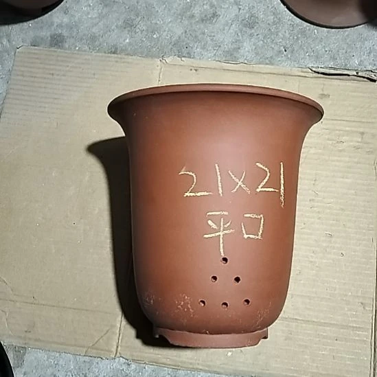 紫砂红泥平口金钟一个