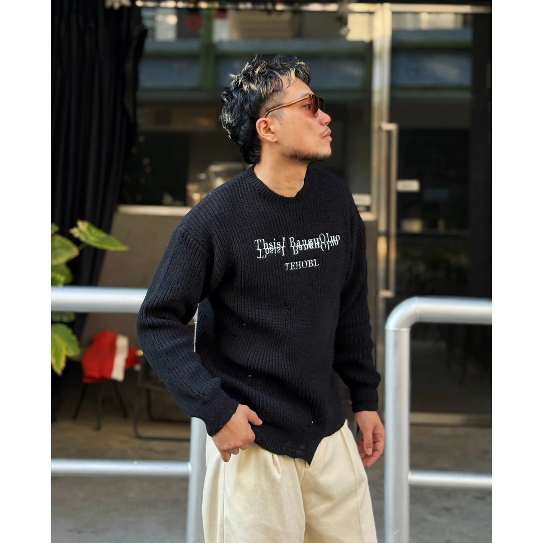 美式高街不规则设计感圆领套头破洞毛衣男秋冬季慵懒风情侣针织衫