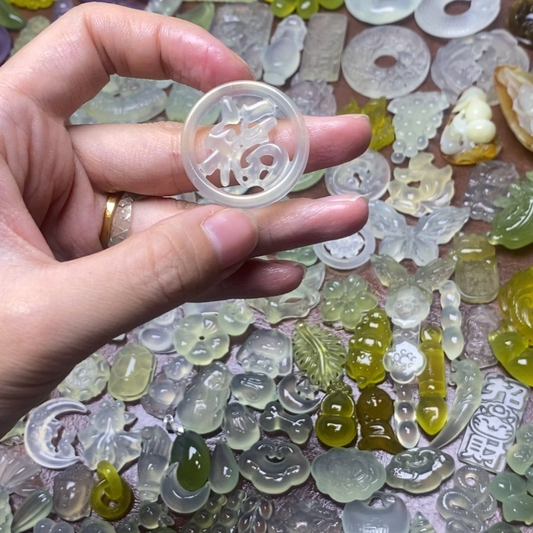 蛇纹石玉合金项链