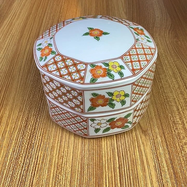 瓷器木器铜铁器花瓶盘子