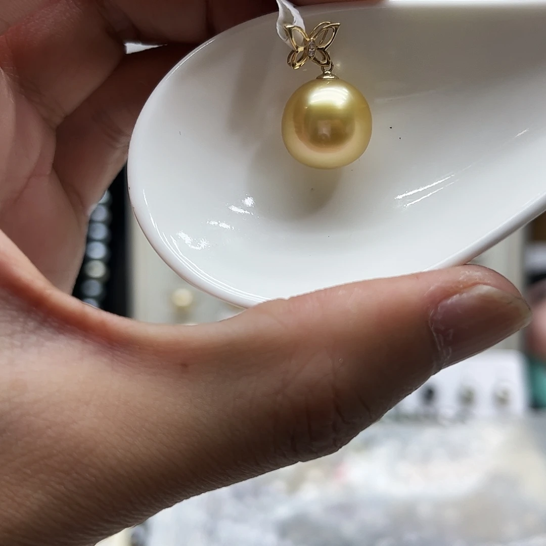 海水珍珠颈饰18K金镶嵌