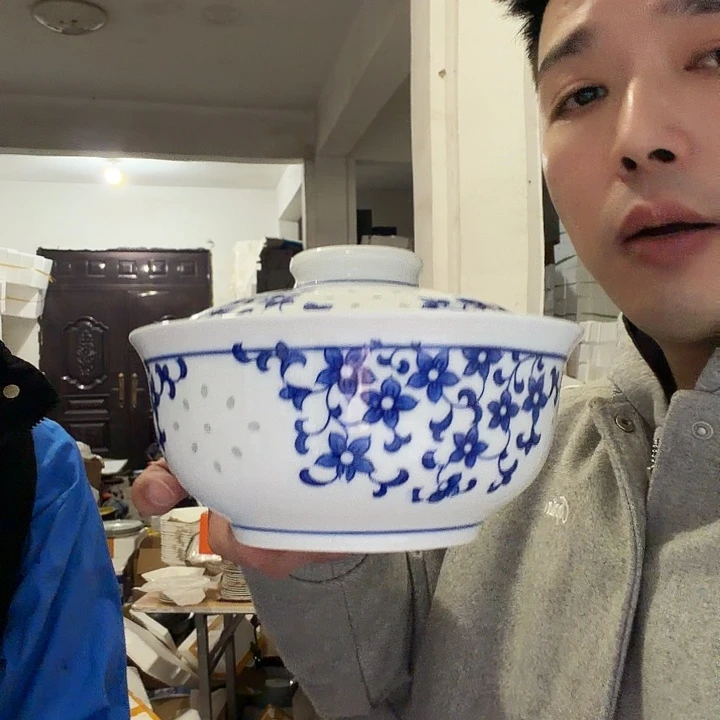 一个瓷器的东西的东西