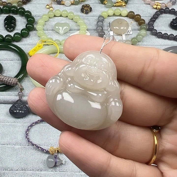 和田玉未镶嵌珠宝半成品