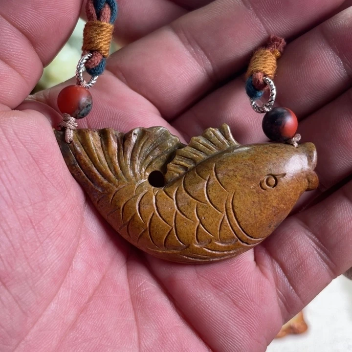 岫岩河磨玉（透闪石质玉）吊坠未镶嵌兰