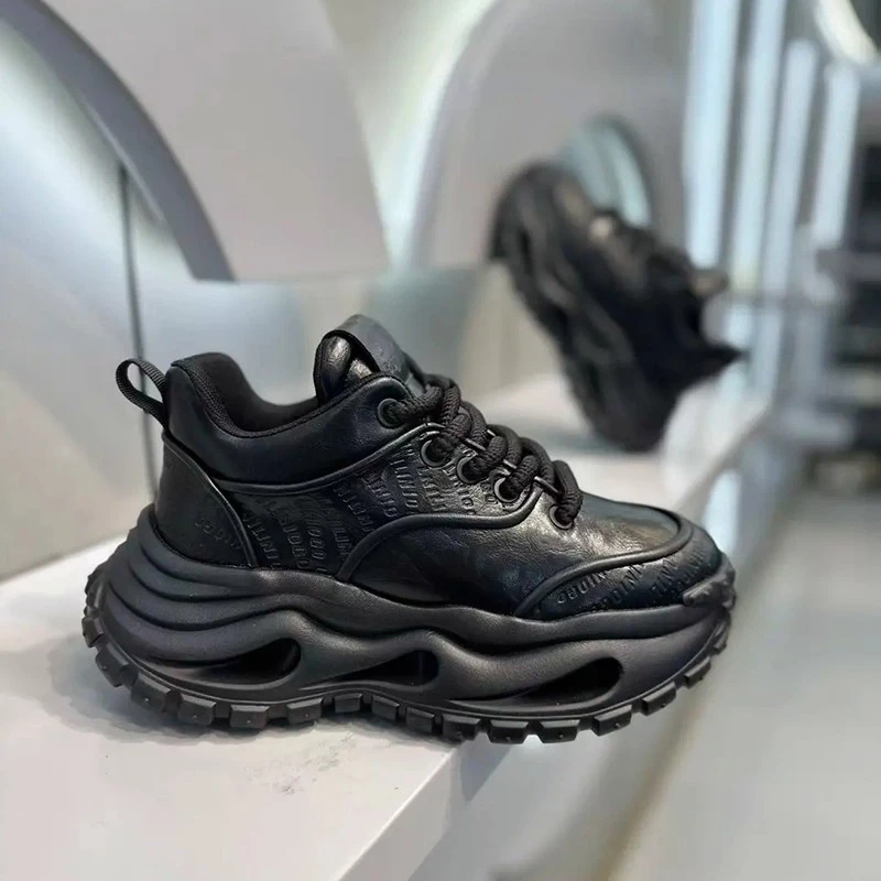 男鞋冬季新款简约小白鞋厚底舒适增高老爹鞋高级感皮面运动休闲鞋