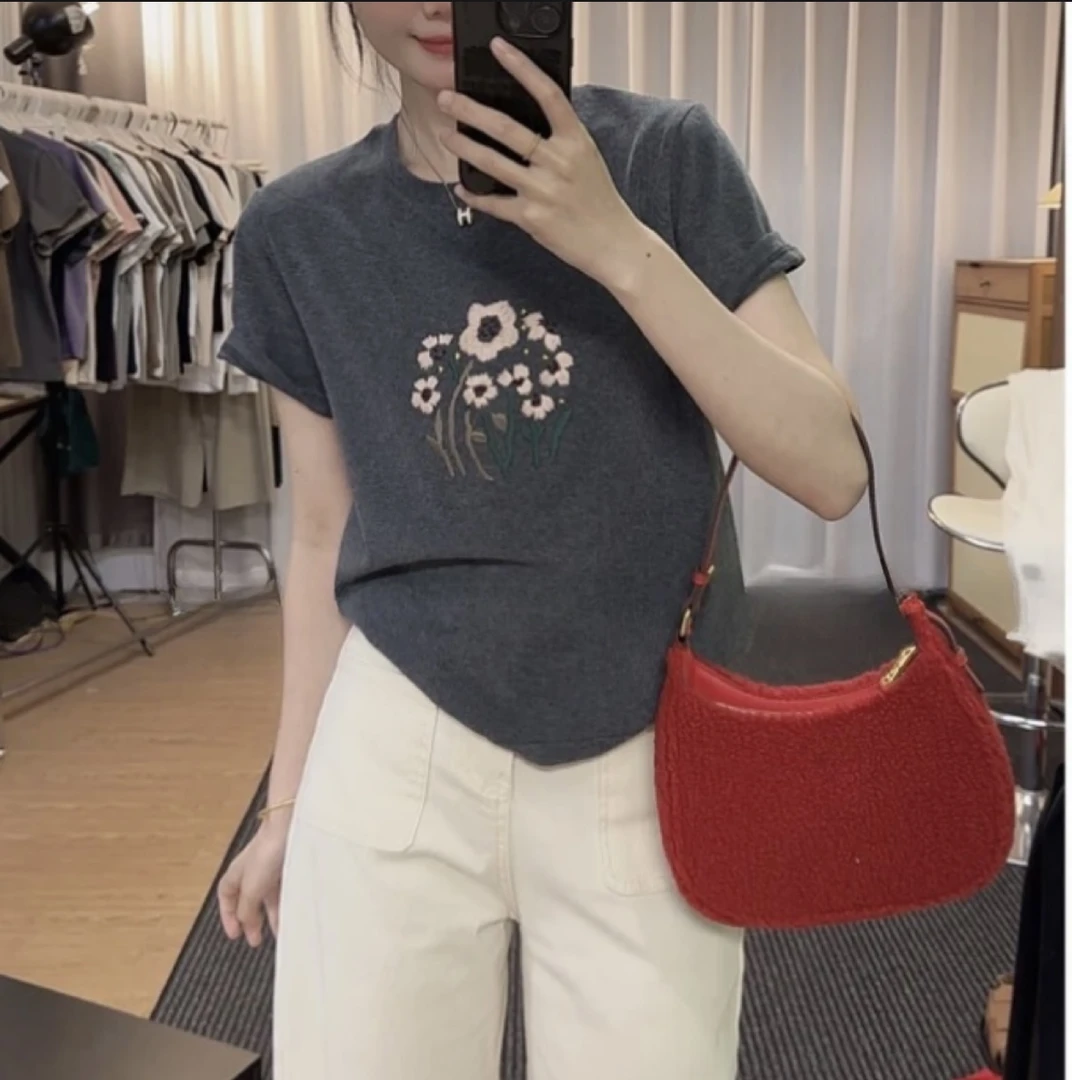 【刺绣粉色小花】2025夏季新款美式重工设计感正肩短袖百搭甜辣上衣